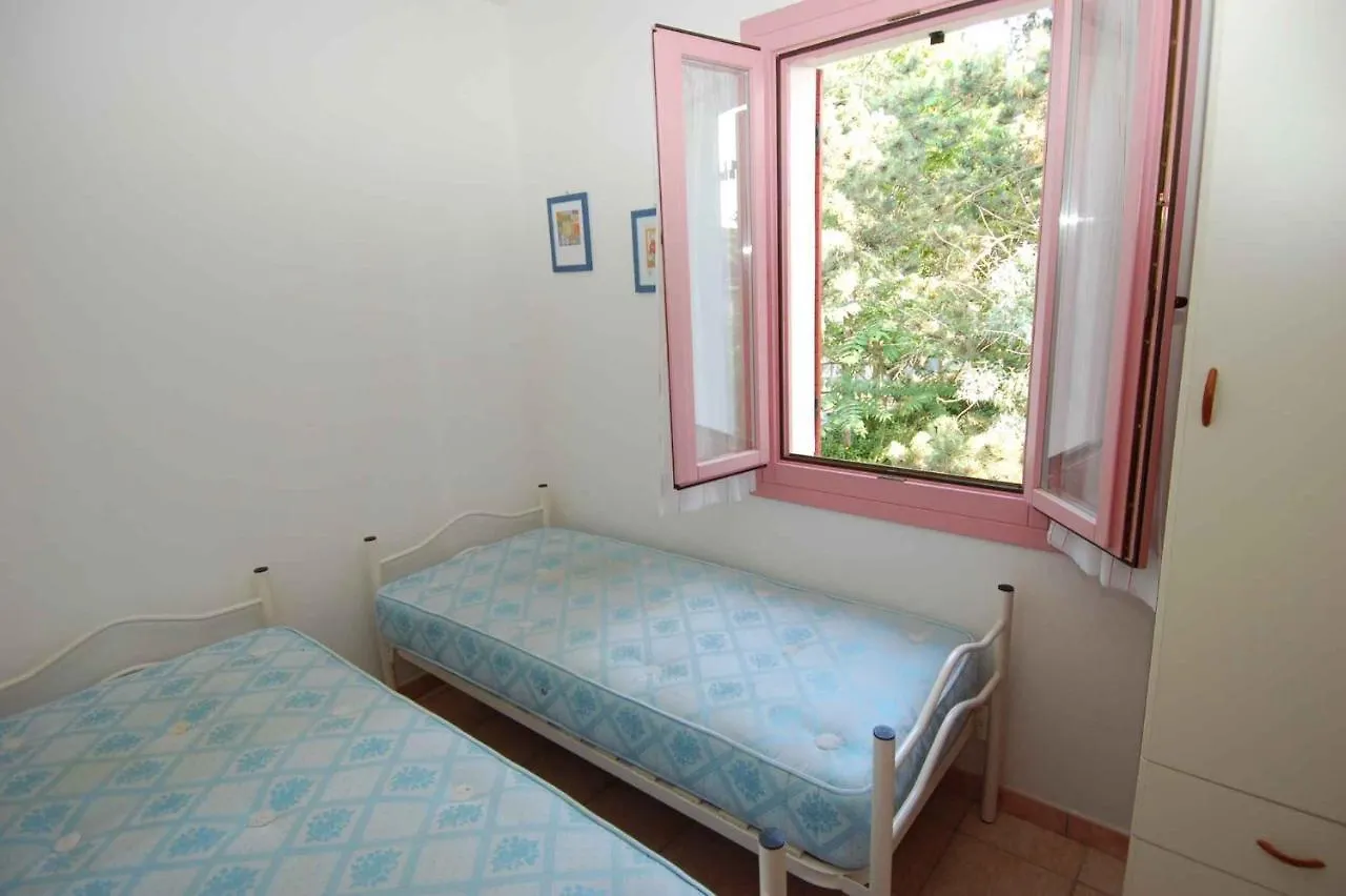 Apartment In Rosolina Mare 24888